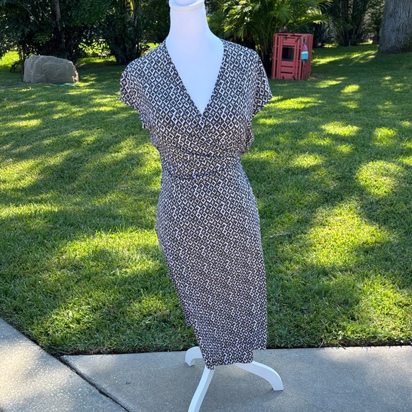 Apostrophe Black and White Geometric Midi Dress - Picture 1 of 3